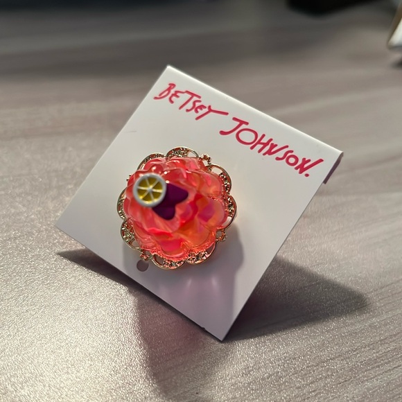 Betsey Johnson Jelly Cake Adjustable Ring - Picture 2 of 5